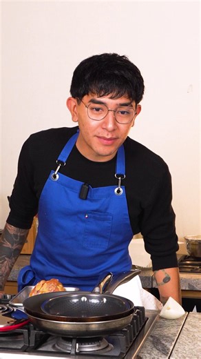 Llorar con la cebolla 🥲 #chefenproceso Video: MIS SEGUIDORES ELIGEN QUE COCINARÉ Canal: Chef en proceso