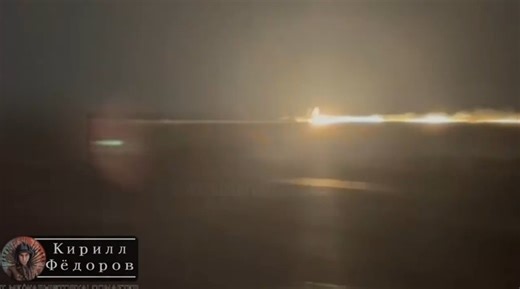 Russian Su-35 Makes Emergency Landing