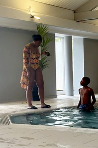 Chimaobi and Kaima’s first time swimming in portlaoise Ireland 🇮🇪 | Jennyslimzy and ugo eaglet