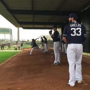 The beautiful sounds of baseball 😍 | Baseballer