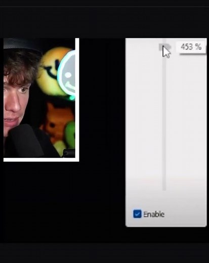 Laserluca spielt Minecraft mit 500% Lautstärke!