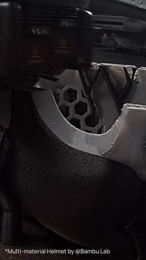 Bambu Lab H2D 好評発売中！  ✨ デュアルノズルで多素材対応  最大350×320×325mm³の広い造形体積で、あらゆるクリエイティブを形に。  10W／40W レーザー＆カッティングモジュールで更なる可能性を。  50μmの動作精度、最高350℃ノズルで高精度な造形を実現！ 再構築、創造の場を。 | Bambu Lab Japan（バンブーラボ） | Facebook