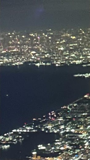 🌃🌃🌃飛行機の中から見た夜景🌃🌃🌃#旅行 #景色綺麗 #travel #夜景#空
