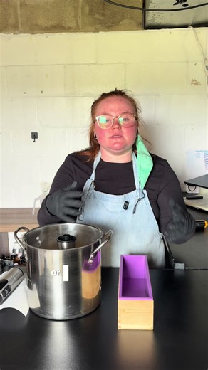 Mixing for a chemical reaction typically requires a lot of safety measures and making soap is no different. Lye can be very reactive and what we don’t want is a volcano of caustic solution so we have to wait until it cools to ~100°F. It’s also recommended that the lye solution and the oil mixture are within 10 degrees of each other. What scares you about lye? Hesitations toward making soap? #soaptok #coldprocesssoap #handmade #soapmaking