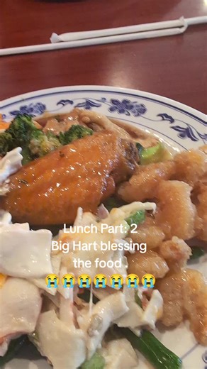Lunch Part:2 Big Hart blessing the food 😭😭😭😭😭