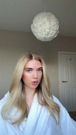 Livia Rosell (@liviaerosell)’s videos with original sound - ⊹ ࣪ ⋆ tatiana⁷