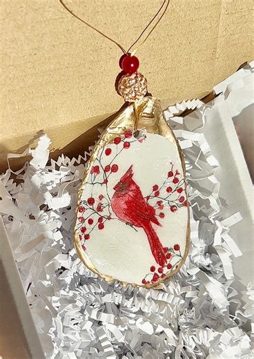 Cardinal & Red Berries Christmas Memorial Ornament. Cardinal Shell Ornament. Cardinal Oyster Shell Christmas Ornament. Funeral Favor Idea - Etsy
