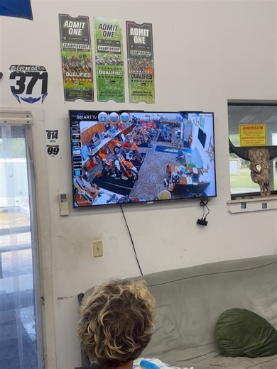 Tom Zont Racing on Instagram: "October already?! Oh my. That means it’s pumpkin spice season. So here’s a spicy pumpkin build for @aidanbailey99 . People often ask how we build such fire breathing monsters here at TZR? I’ll share the pumpkin pie, and say one of the secrets is , well… with fire. If your engine builder isn’t also at least a part time Hibatchi chef, you aren’t getting the full sauce. (Watch slide #7) If your engine builder isn’t actually working with fire when they forge your race 