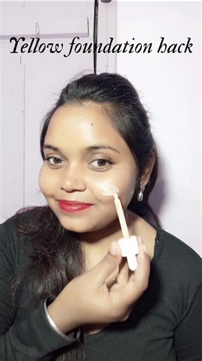 Yellow foundation hack😲 #shorts #makeuphacks #trending #trendingshorts #viral #@kanchanviswakarma850