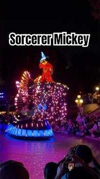 Paint the Night Finale ✨ Mickey, Minnie, Donald & Goofy Light Up the Parade!