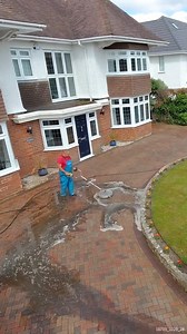 320K views · 793 reactions | Deep Cleaning a FILTHY Block Paving Driveway #blockpaving #driveway #outdoorcleaning #ExteriorCleaning | Mr. Jet Washing | Facebook
