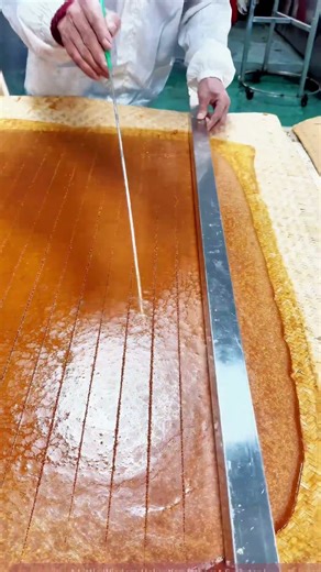 The Beauty of Pure Handmade Red Sugar: A Sweet Story on the Tip of the Knife