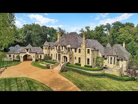 Tour of a luxury home in Missouri. Mega mansion for $ 5,400,000.