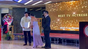 Congrats, Jodi and the 'Broken Marriage Vow' team! 👏 Jodi Sta Maria was recognized by Gawad Tanglaw as the Best TV Actress for her portrayal in the hit teleserye “Broken Marriage Vow.” The series was also named as the Best Teleserye. | via Anna Cerezo, ABS-CBN News | ABS-CBN News