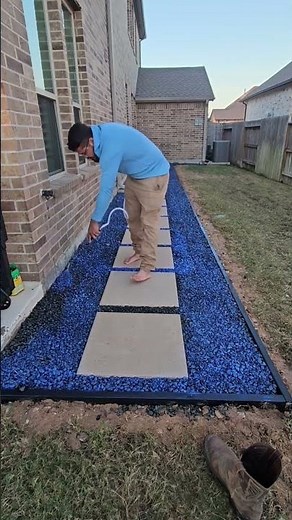 This finish is powered by black star gravel