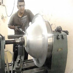 Dangerous lathe | Giant Equipment