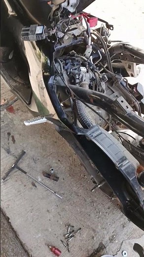 nmax V2 CVT & throttle body cleaning #pms #maintenance #engrmechanic