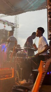 Elijah Gideon - Worship Moments from yesterday with some amazing musicians at Hallelujah concert! King Praize on the Lead Mic. Got to play along side some amazing boys like Anointed Fingers on keys,Gabriel Omeh on bass,Victor Edet on lead guitar and Emmanuel on Aux. BGV’s were great too. Better enjoyed with a headphone! Video Credits: Carmichael Cking #worship #drums #music #AkwaIbomToTheWorld | Elijah Gideon