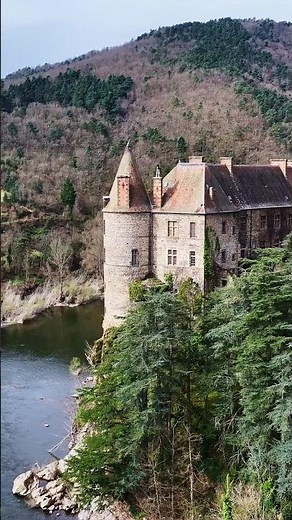 Château de Lavoute-Polignac – A Medieval Gem in France