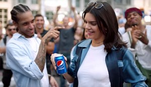 3 claves para tratar temas polémicos y sociales en publicidad (y no morir en el intento)