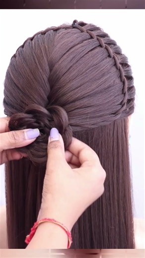 Hairstyle for Medium hair#fashion #hairstyle #trending