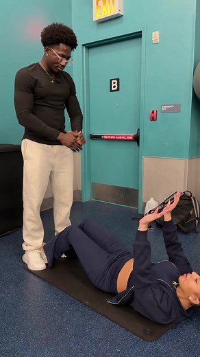 Sit-ups: simple, effective, and still one of the best ways to build a strong core. Every rep brings you closer to stronger abs, better posture, and a tougher mindset. Don't rush it-control every movement and feel your core work. #CoreWorkout #SitUps #AbsTraining #CoreStrength #goodgirl