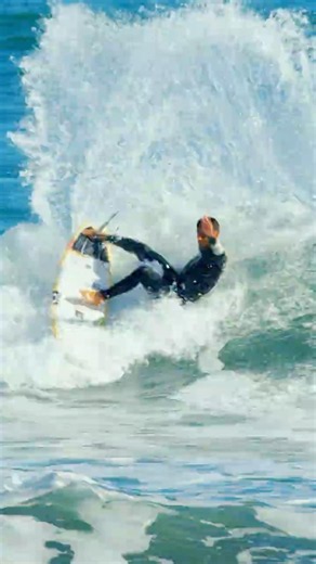 Filipe hovering on the RADAR as a 2+1 #sharpeyesurfboards #surf
