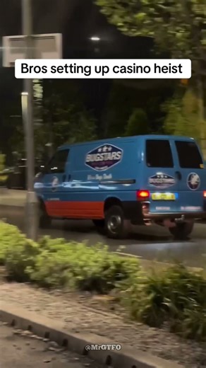 Bluds gonna rob IRL Casino