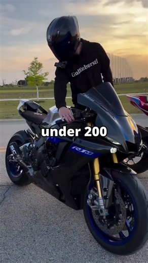 Yamaha R1 Rapid Fire Facts ⚡