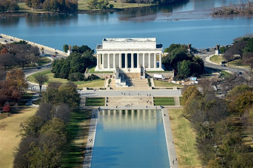 Trump boasts over Lincoln Memorial reflecting pool renovation