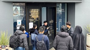 Economic expert Robert Wolf reassures consumers that SVB collapse is ‘nothing like Lehman’