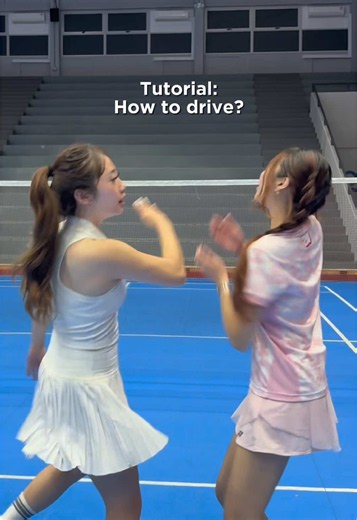 Badminton Tutorial: Simple, Useful Footwork & Shots