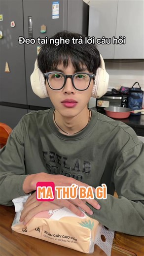 Đeo tai nghe trả lời câu hỏi | tai nghe bluetooth