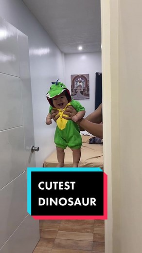 CUTEST DINOSAUR YOU’LL EVER SEE 🥰 #kurikatakatichallenge #happybaby #cutebaby #8monthold #babyboy