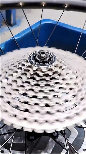 How to quickly install a new cassette on your bicycle and get riding as soon as possible.