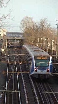 I film how metro trains run.