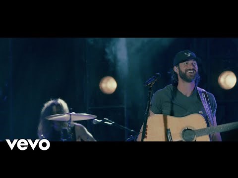 Riley Green - Different ‘Round Here (Live)
