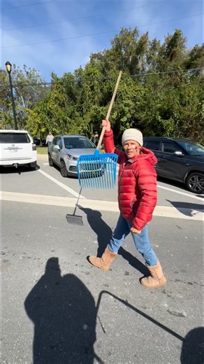 I was pooper scooper for our 4H club’s part of the Veteran’s Day parade today. Lynn helped me and we found it quite funny that a combat veteran was scooping poop at the “tail end” of a parade meant to honor his service. Semper Fi! #veteran #veterans #veteransday #usmc #marine #parade #horses #horse #animals #usa | Alison Morrow