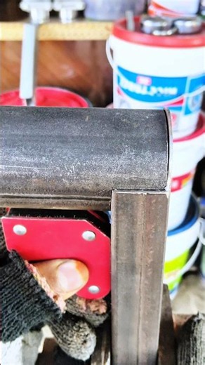 genius!!! trick of connecting round pipes on a square tube at 90 degree angle