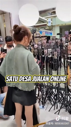 Semua Orang Di Desa China Ini Jualan Online! #facts #shortvideo#taobao