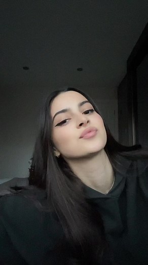 Messing around to the song of the summer 🤪