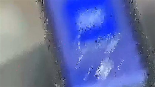 梵沐PF31多功能MP3/MP4播放器，支持多种格式音频视频播放，便携设计，适合日常通勤与旅行使用。