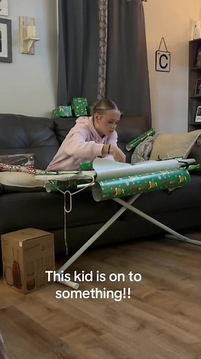 #wrappinggifts #giftwrappinghacks