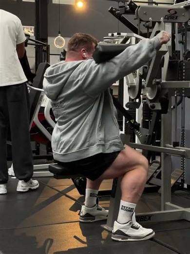 Sculpting width, absolute delt isolation. Justin Musiol IFBB Open Pro Cybex Classic Lat Raise RYAN S