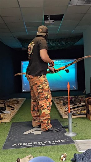 Luzifer on Instagram: "Heute mal mit dem Alien (Nachbau des Predator's ) von Malota in der @archerytimearena gewesen 🧡🧡🧡🏹🧡🧡🧡 #TheOrangeSnakeArcher #eltoroarchery #eltorofamily #archery #pfeil #bogensport #bogenparcours #bogenschiessen #archerylifestyle #pfeilundbogen #recurvebogen #bowandarrow #bow #bogen #bowseason #bogensportdeutschland #3dparcours #3dparcours #bogenbauer #traditionellesbogenschießen #archeryboy #archerygirl #archerylife"