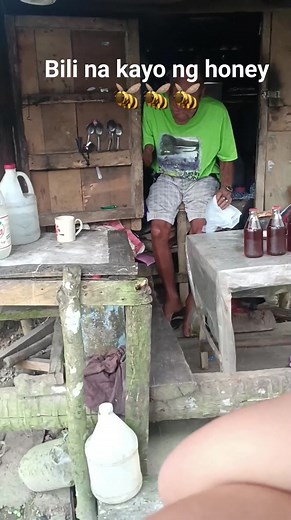 Bili na kayo ng honey🐝🐝 #Honeybees #bilinapokayo #fbreelsfypシ゚viral #spreadlove #littlewonder #trendingreels2023 | Rosalyn Crusillo