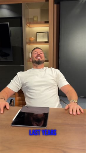 Getting schooled by the OG property gangster! 🤑 👇 Purchasing Below Market Value 📈 Minimum 7% Yield On All Investments How about a FREE Strategy Session with our team: realdealproperty.com.au/book-a-time #realdealproperty #realestateinvesting #financialfreedom #property #realestate #property #investing #realestateinvestor #passiveincome #realestateinvesting #investmentproperty #buyersagent #bettysburgers | Real Deal Property