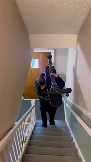 Pack & Go Movers on Instagram: "⠀⠀ Make the move of your dreams with our team ✨ #teamworktuesdays #packandgomovers . . . . #movingcompany #movingtips #youronlyjobistohireus #move #moving #movers #homemovers #residentialmovers #commercialmovers #westchestermovers #westchesterny #westchestercounty #packingservices #yonkersny #relocation #unpacking #behindthescenes #testimonials #stressfree #packitup #team #youronlyjobistohireus"