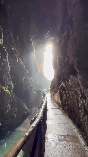 MONASTERIO DE PIEDRA: El Lugar Más Impresionante de España Cascadas y Naturaleza Única