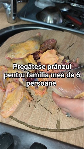 pregătesc prânzul pentru familia mea de 6 persoane orez cu legume și ciorba de găină #mancare #romania #vlog #bucatarie #sandwich #scoala #lunchbox #fblifestyle #cooking #gătit #fb #shorts #breakfastfood #breakfast ♥️Dragi urmăritori, comentariile și întrebările sunt binevenite ♥️✓ Dacă îți place videoclipul meu, m-aș bucura foarte mult să te abonezi la canalul meu"este gratuit 🥳,,şi să lași un comentariu, mulțumesc mult ♥️ ✓Mă puteți sprijini distribuindu-mi videoclipurile pe conturile tale de